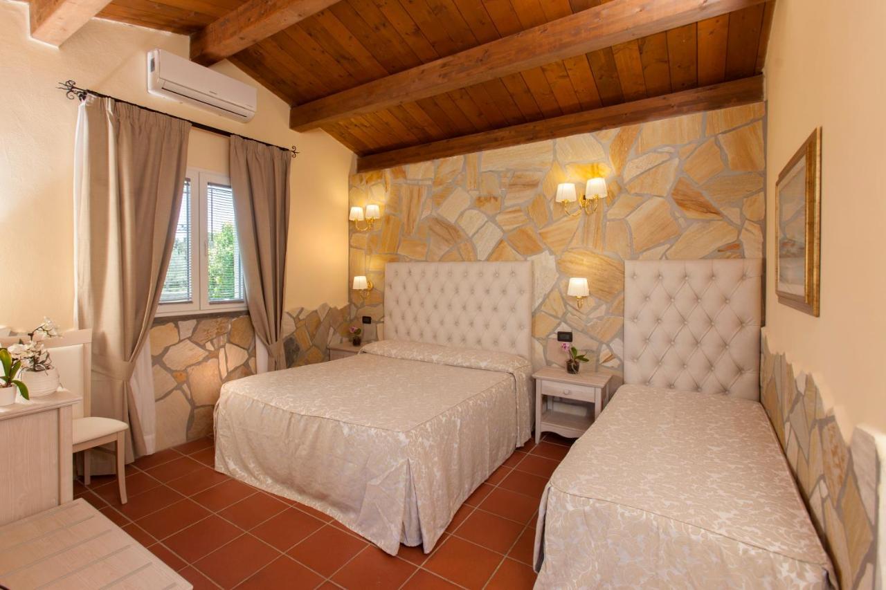 Fattoria Maremmana Aparthotel Marina di Grosseto Exteriör bild