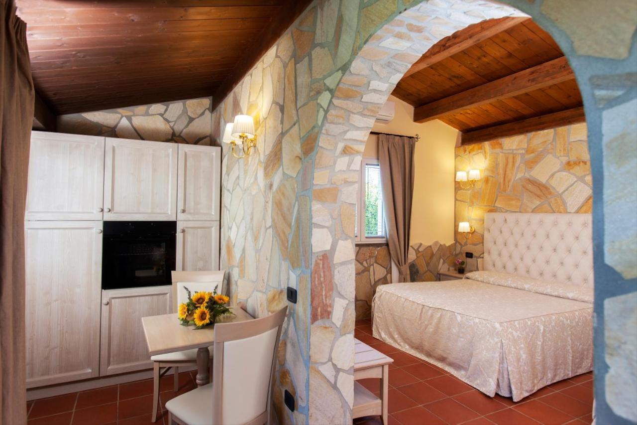 Fattoria Maremmana Aparthotel Marina di Grosseto Exteriör bild