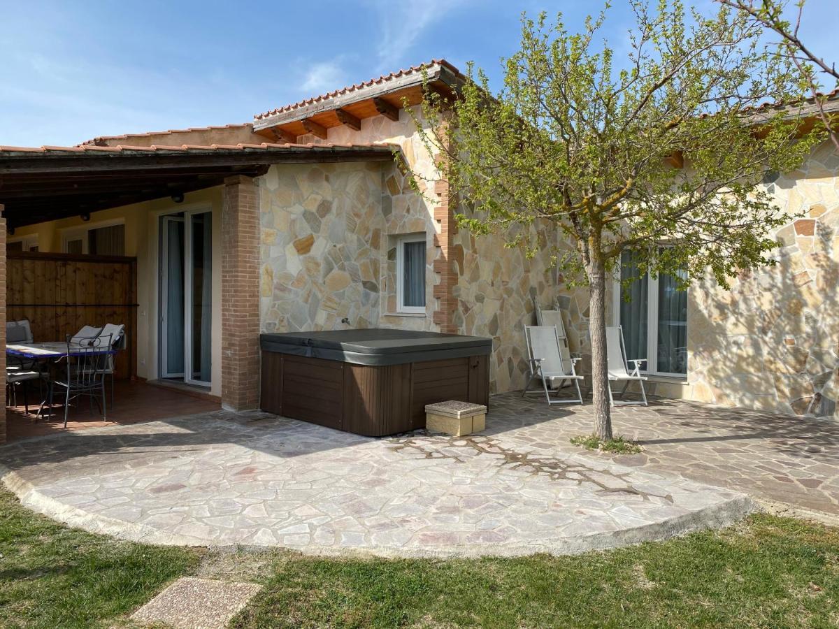 Fattoria Maremmana Aparthotel Marina di Grosseto Exteriör bild
