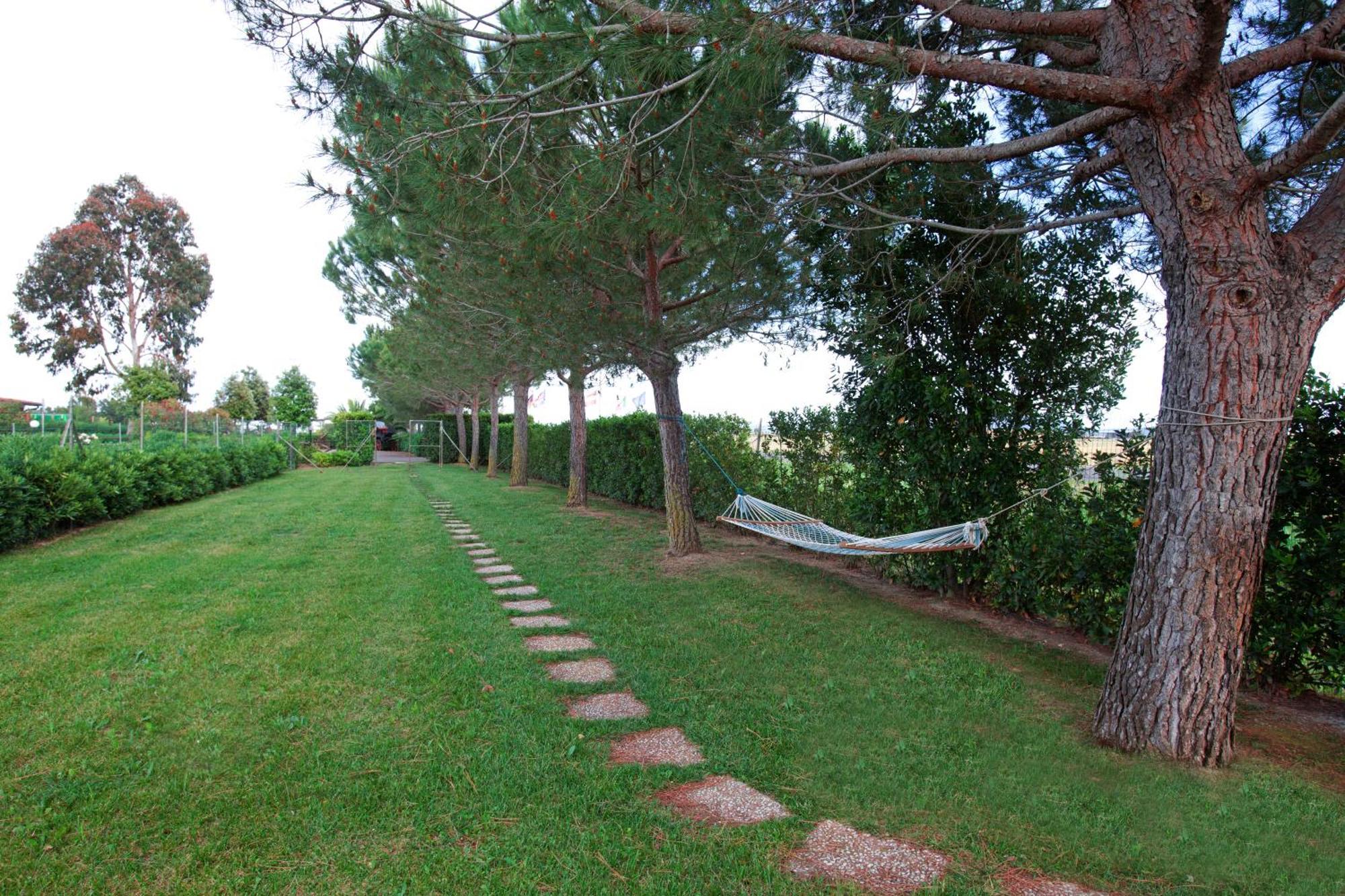 Fattoria Maremmana Aparthotel Marina di Grosseto Exteriör bild