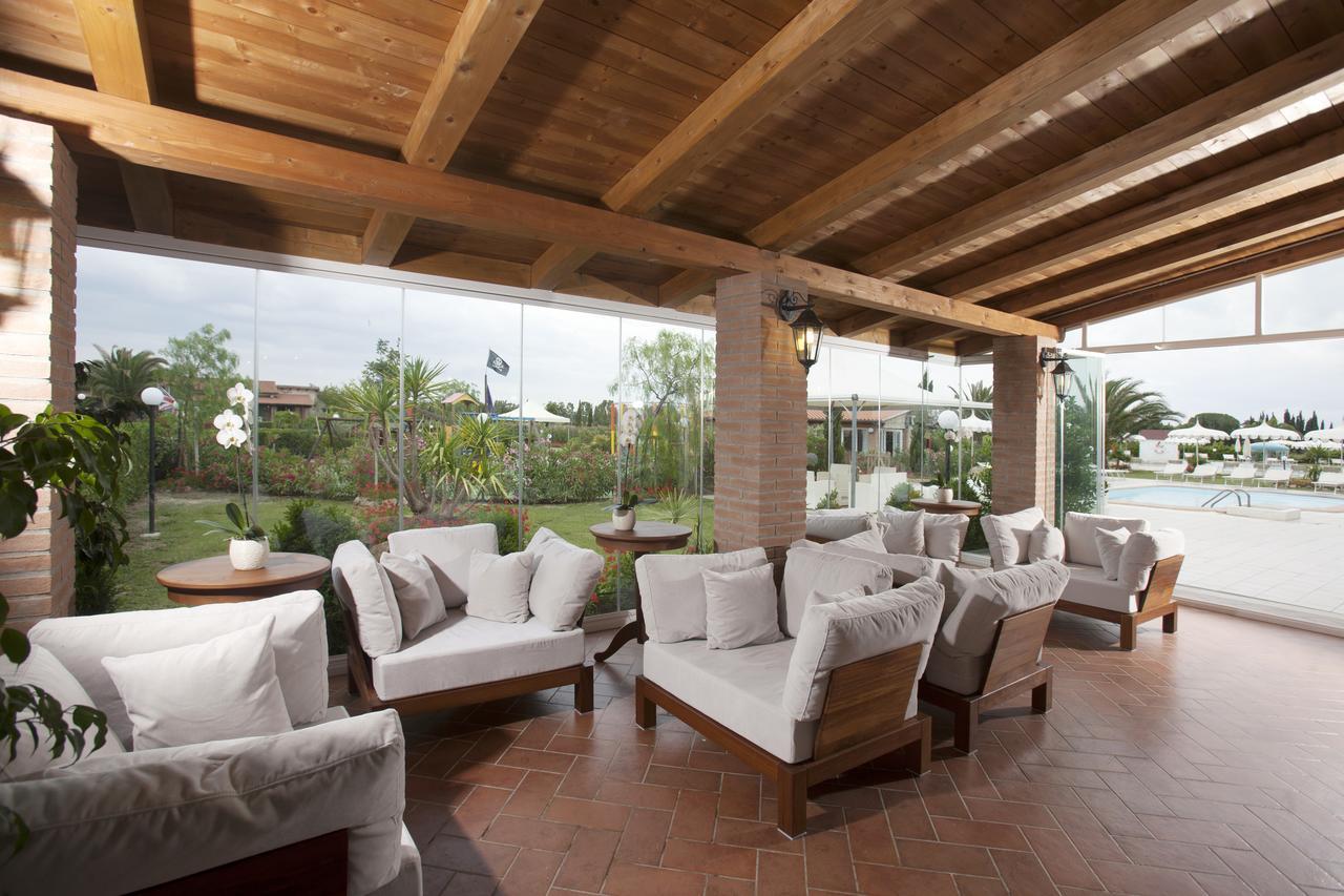 Fattoria Maremmana Aparthotel Marina di Grosseto Exteriör bild